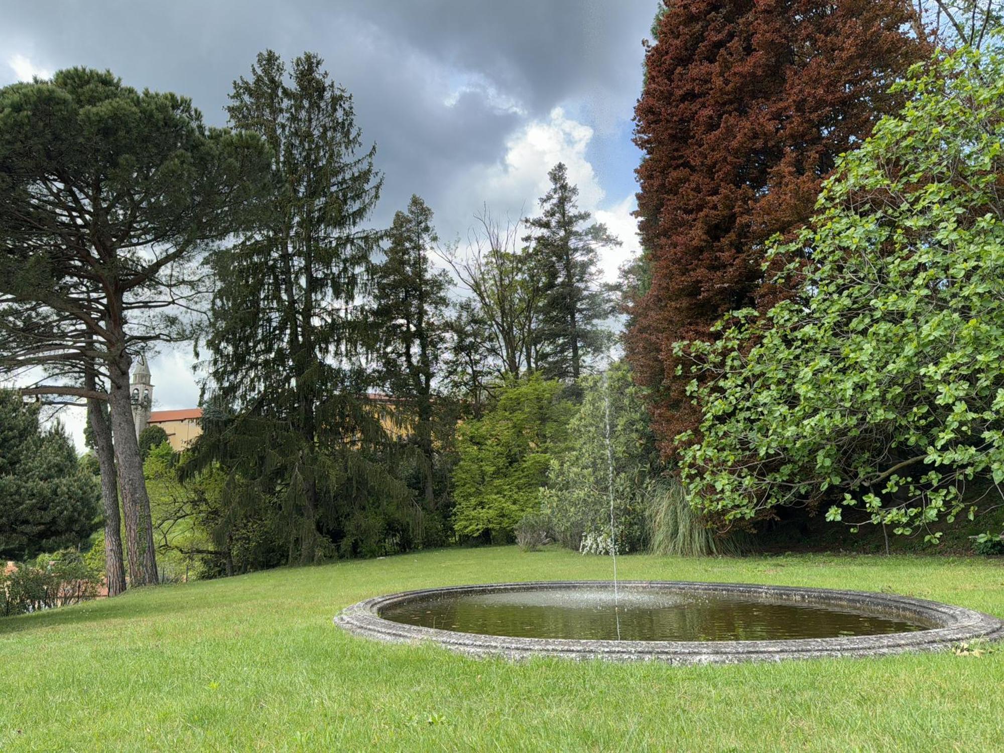 Villa Rossini Tavernerio Bagian luar foto